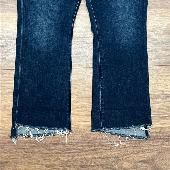 Mother The Insider Crop Step Fray Jeans in Movin On Up Size 31 - Picture 11 of 16